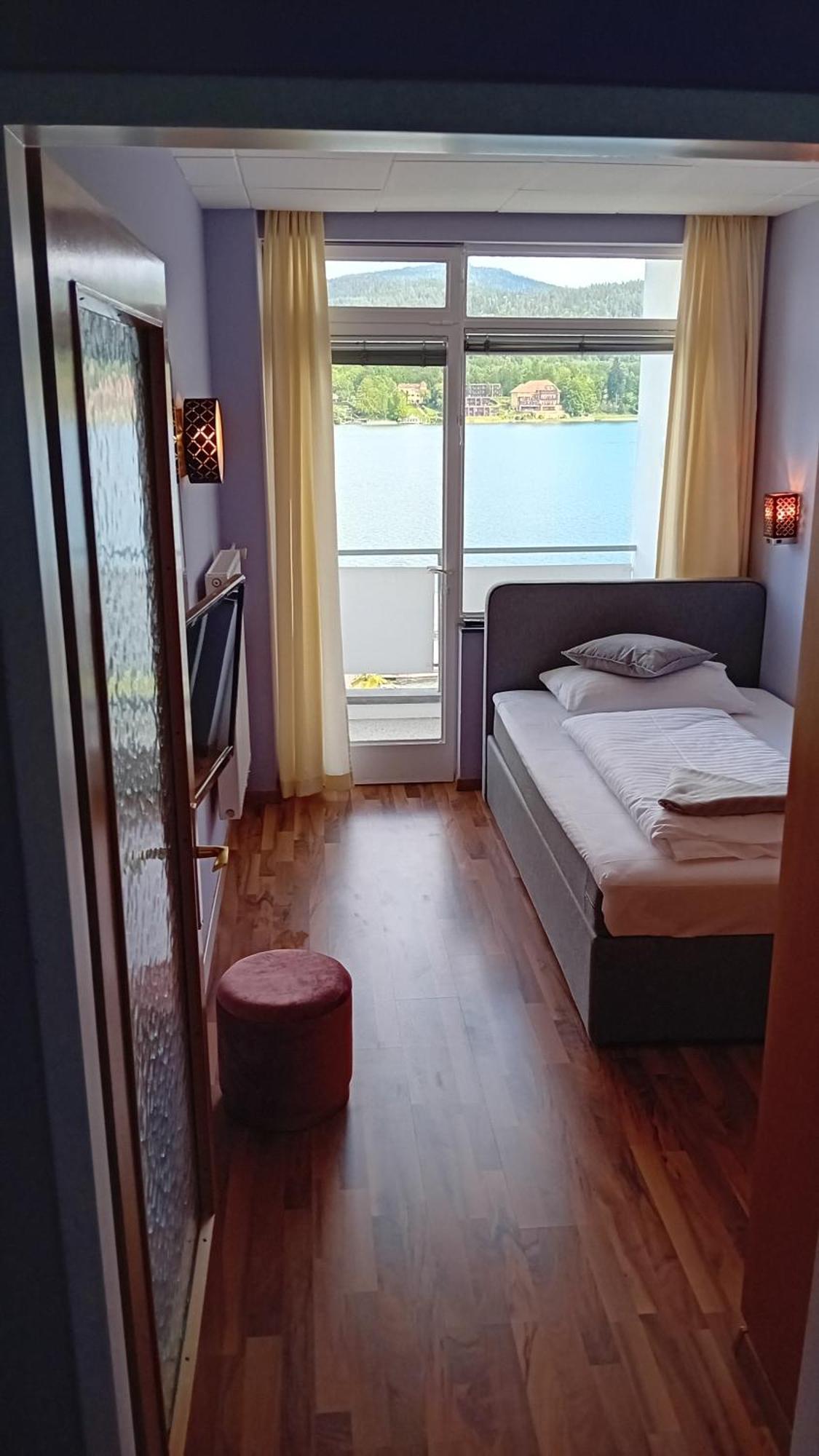 Tennis & Yacht Hotel Velden Velden am Wörthersee Exteriör bild